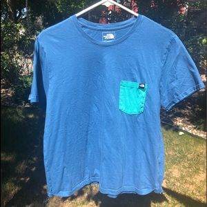 north face relaxed, cropped fit  t shirt